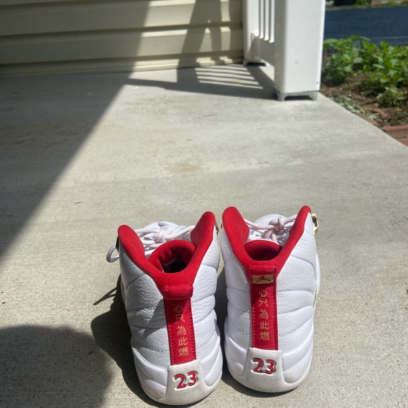 Air jordan 12 chinese new year limited editions - Picture 2 of 3
